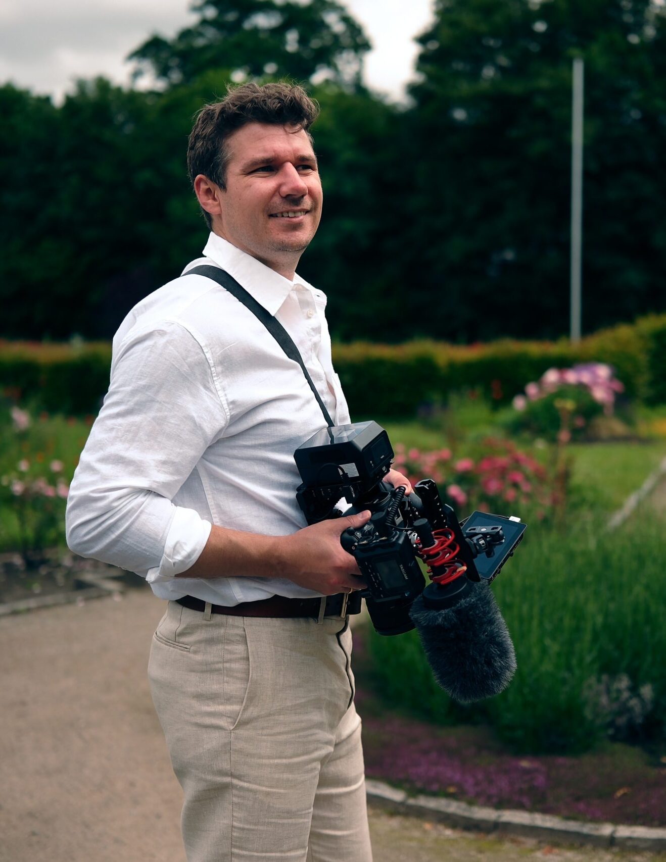 Videograf Johannes Flemming bereitet sich auf den Hochzeitsfilm in Paderborn vor